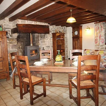 Casa de Férias Maison Ancienne Restaurée Avec Poêle à Bois Et Animaux Admis - Fr-1-497-15