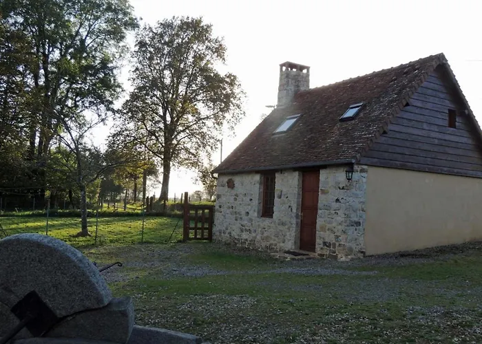 Σπίτι διακοπών Maison Ancienne Restauree Avec Poele A Bois Et Animaux Admis - Fr-1-497-15