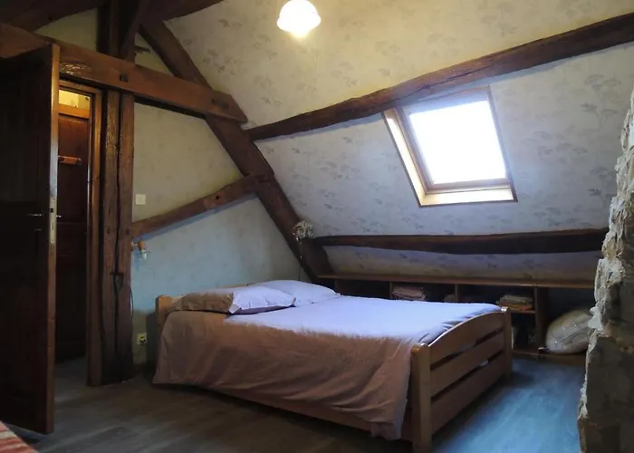 Σπίτι διακοπών Maison Ancienne Restauree Avec Poele A Bois Et Animaux Admis - Fr-1-497-15 *