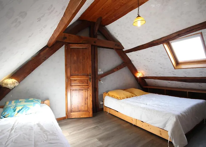 Maison Ancienne Restauree Avec Poele A Bois Et Animaux Admis - Fr-1-497-15 *