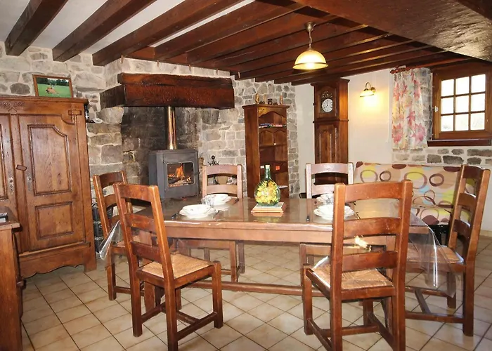 Σπίτι διακοπών Maison Ancienne Restauree Avec Poele A Bois Et Animaux Admis - Fr-1-497-15